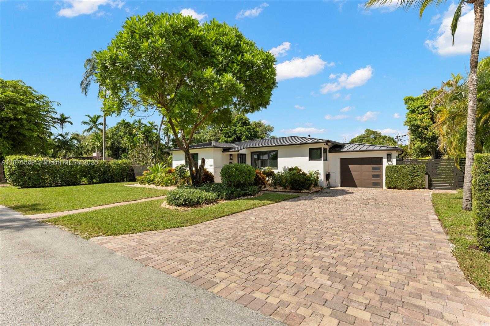 Small Image of 10560 NORTH EAST 2ND CT, Miami Shores Number 44