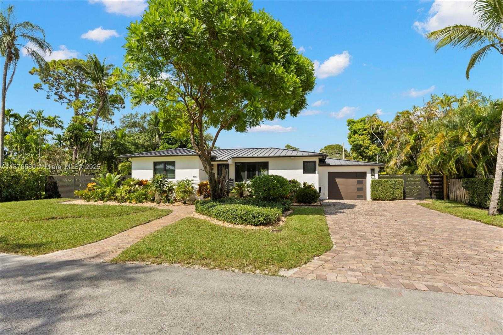 Small Image of 10560 NORTH EAST 2ND CT, Miami Shores Number 45