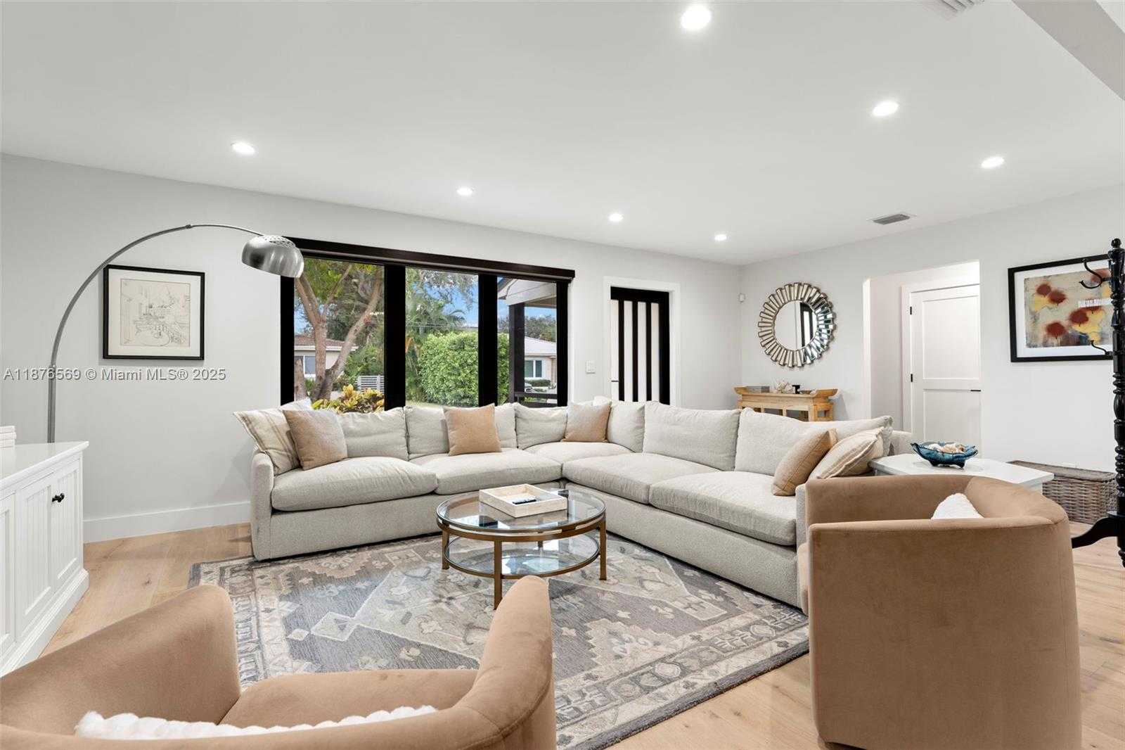Small Image of 10560 NORTH EAST 2ND CT, Miami Shores Number 5
