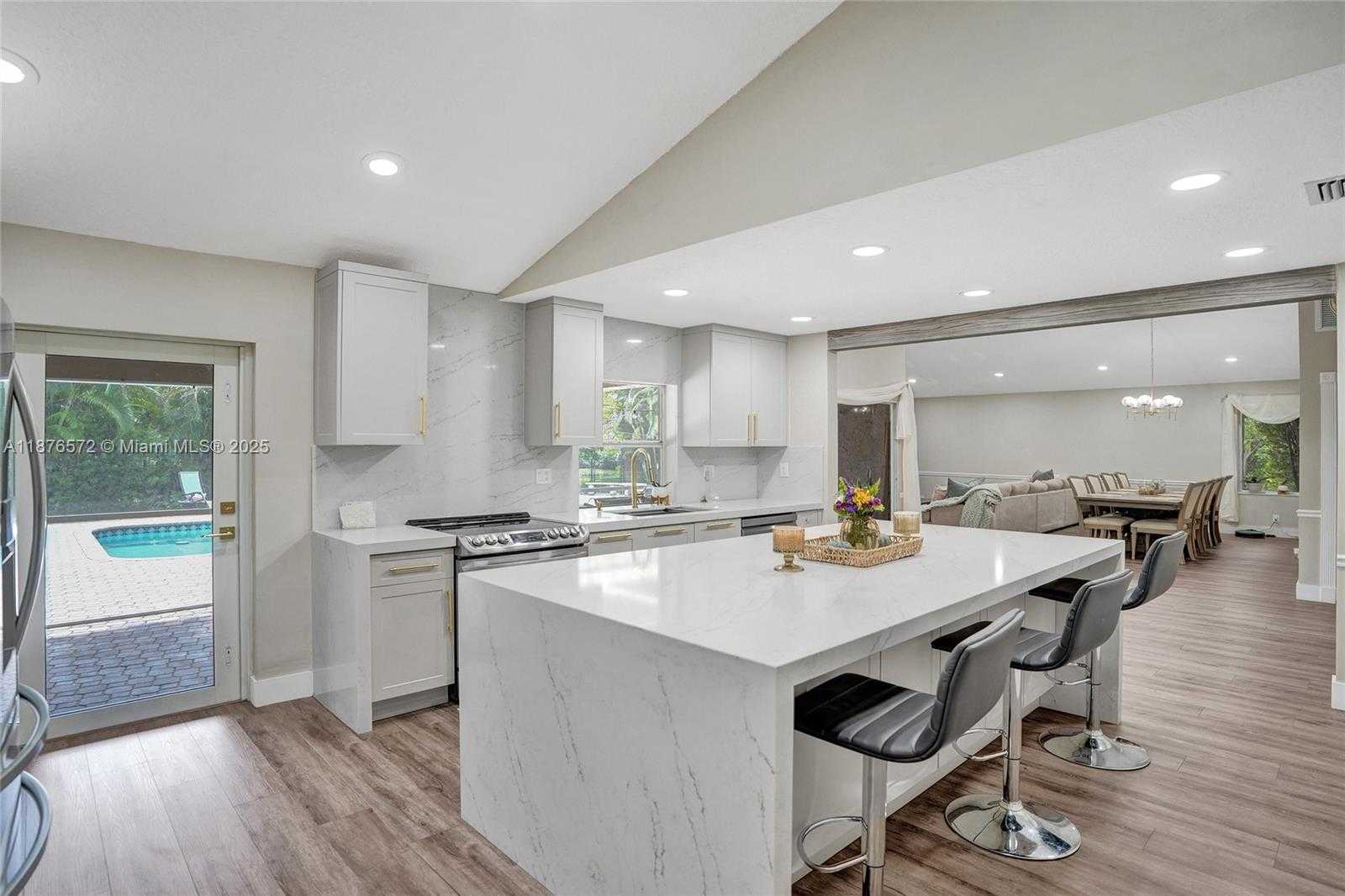 Small Image of 12100 PARK DR, Cooper City Number 13