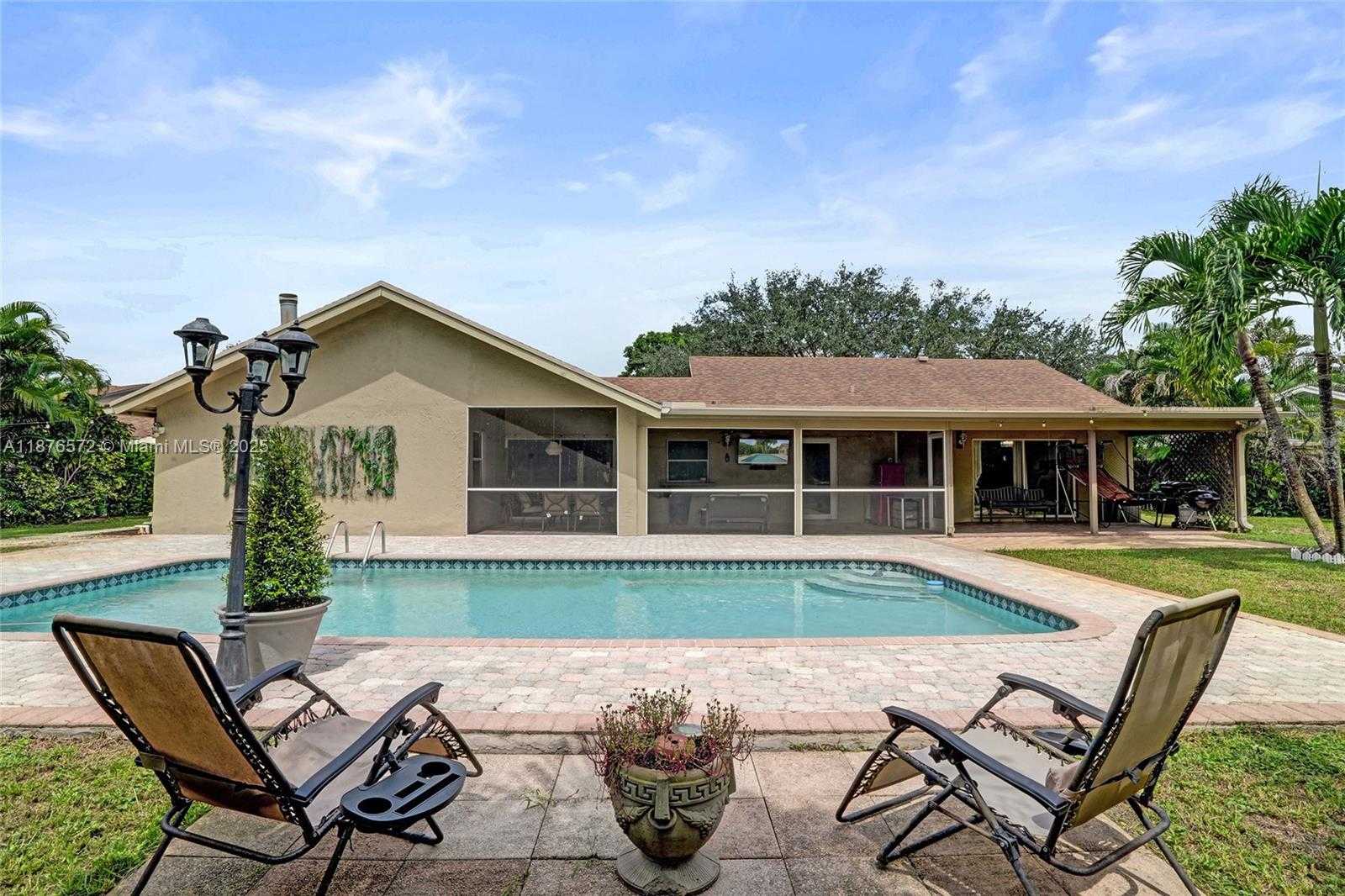 Small Image of 12100 PARK DR, Cooper City Number 41