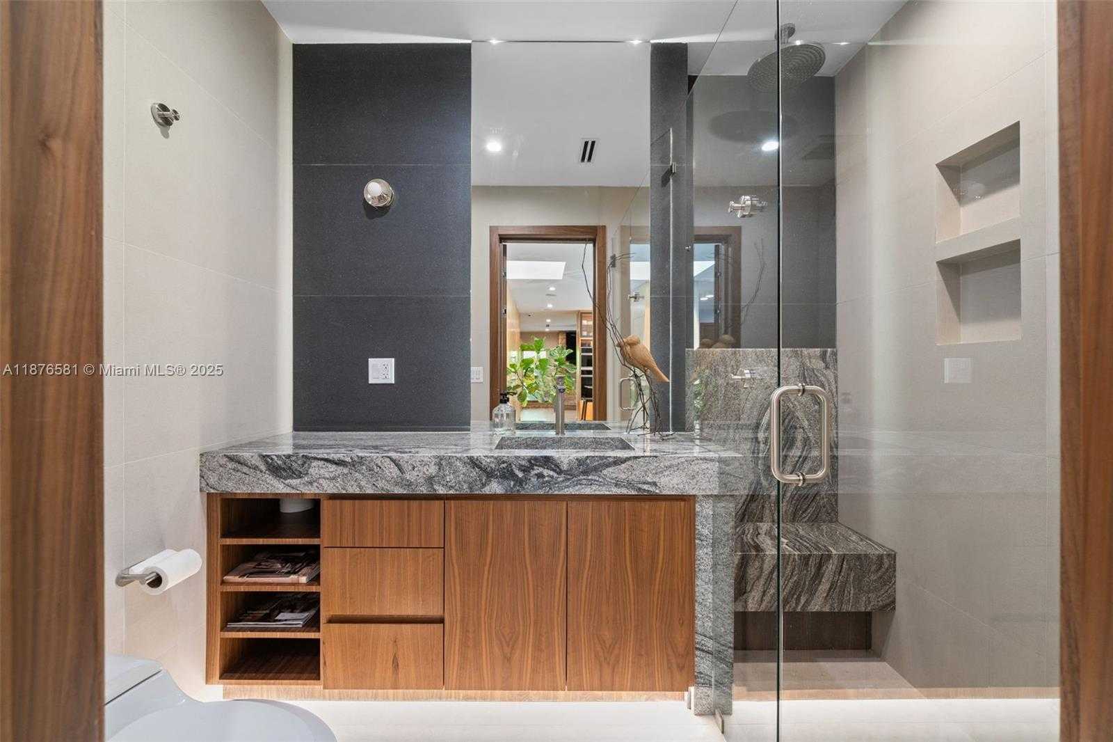 Small Image of 3200 NORTH EAST 165TH ST, North Miami Beach Number 14