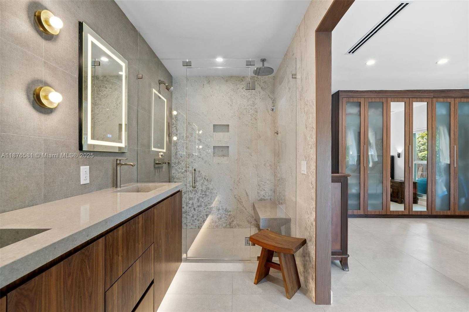 Small Image of 3200 NORTH EAST 165TH ST, North Miami Beach Number 20