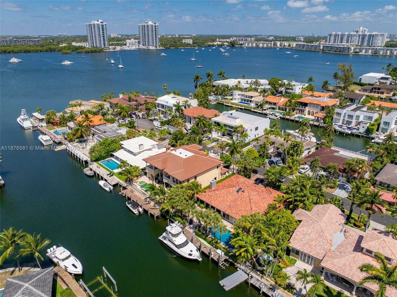 Small Image of 3200 NORTH EAST 165TH ST, North Miami Beach Number 38