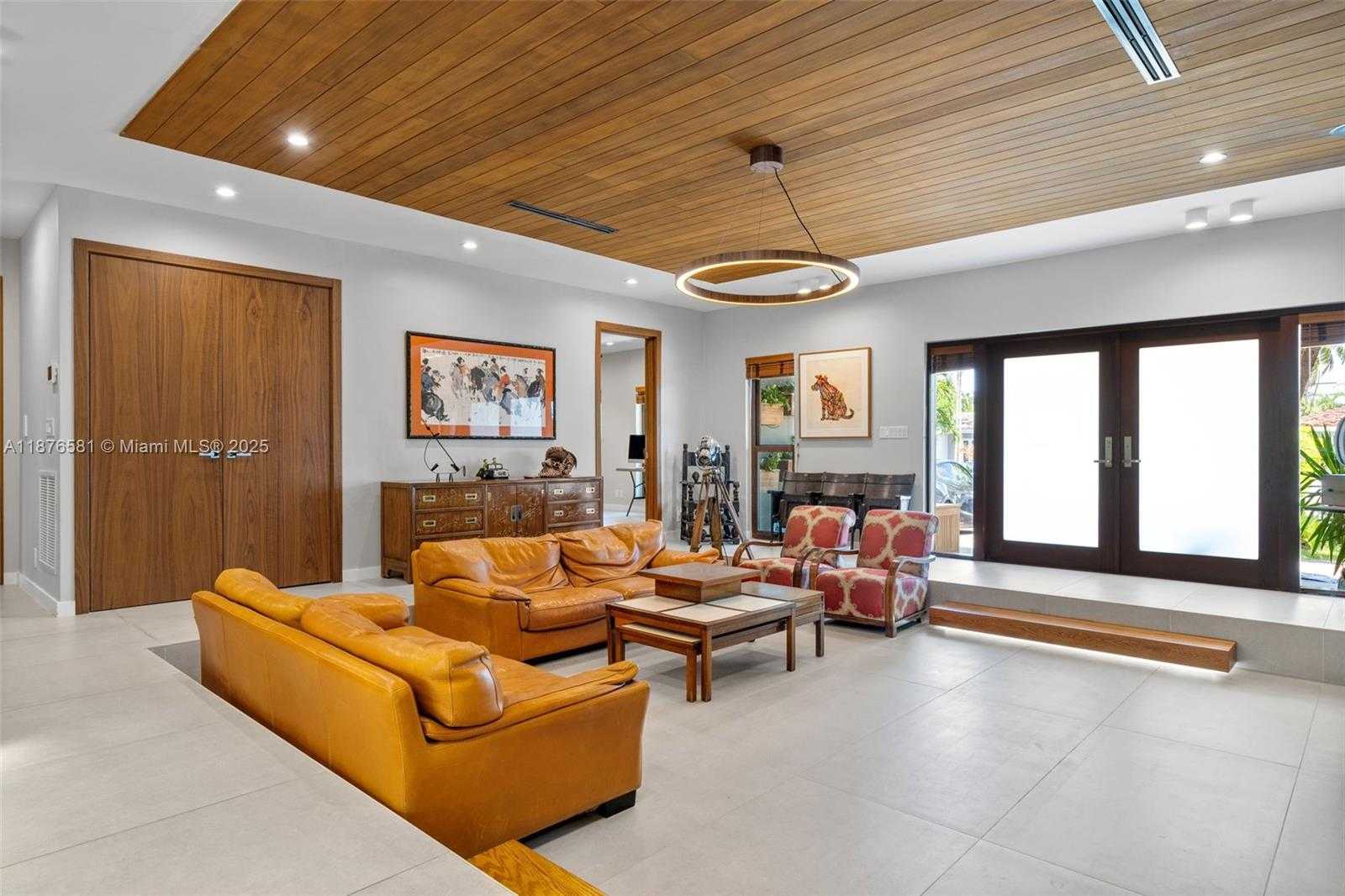 Small Image of 3200 NORTH EAST 165TH ST, North Miami Beach Number 4
