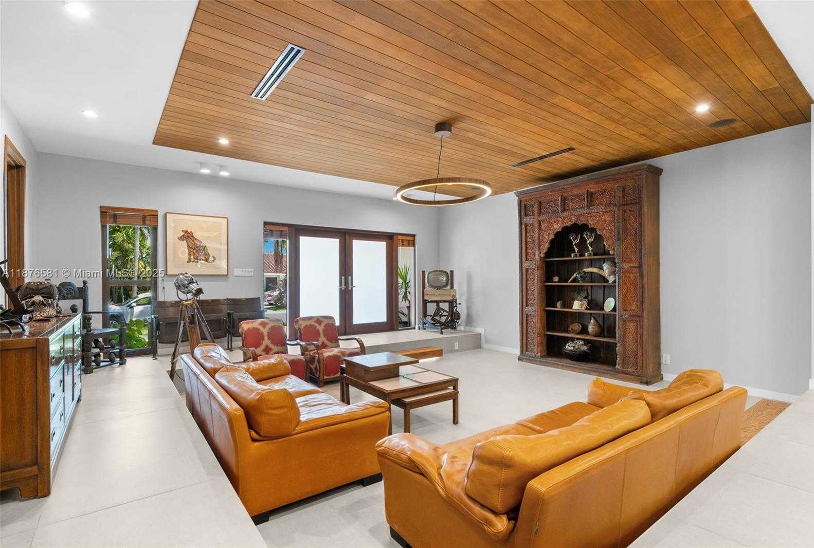 Small Image of 3200 NORTH EAST 165TH ST, North Miami Beach Number 5