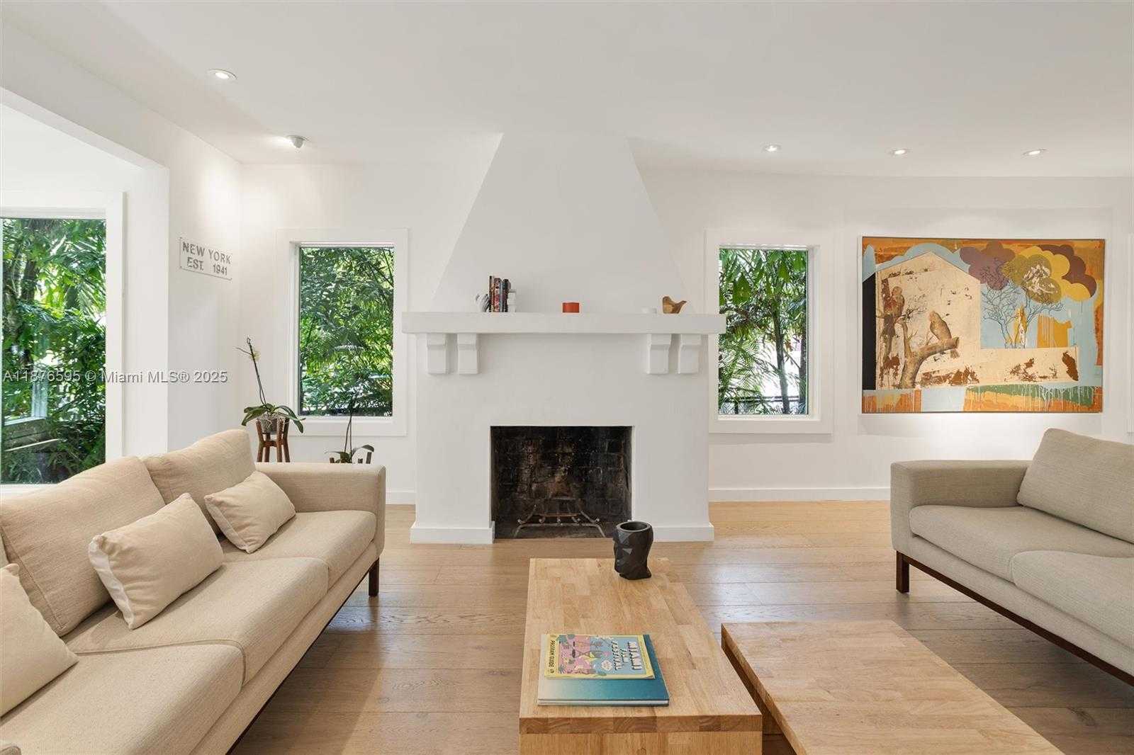 Small Image of 4286 SOUTH DOUGLAS RD, Miami Number 6