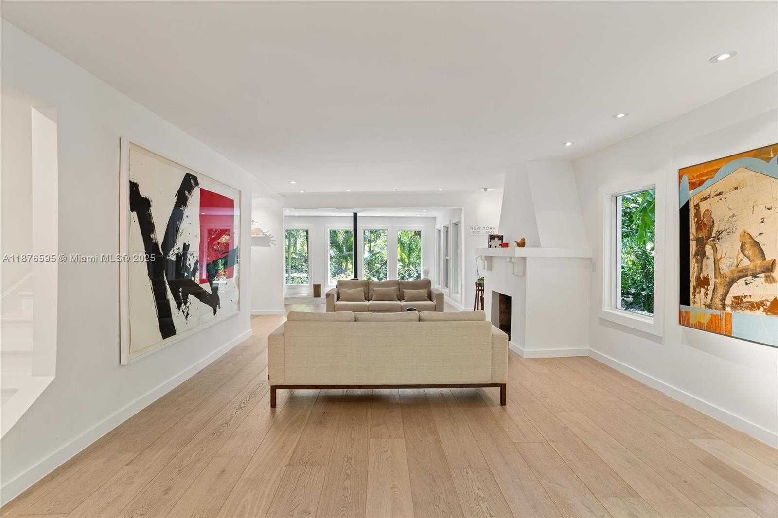Small Image of 4286 SOUTH DOUGLAS RD, Miami Number 7