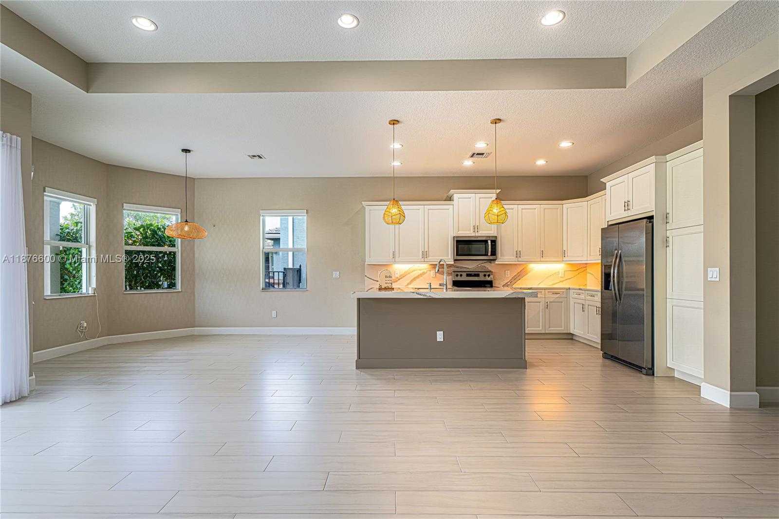 Small Image of 15431 GOLDFINCH CIR, Westlake Number 5