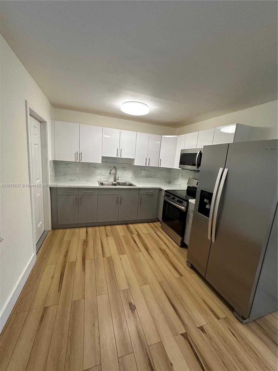 Small Image of 1300 DUNAD AVE, Opa-Locka Number 2
