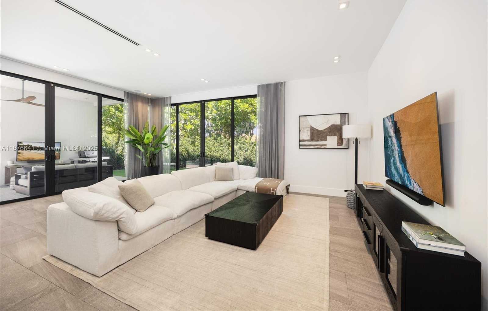 Small Image of 2321 TRAPP AVE, Coconut Grove Number 10