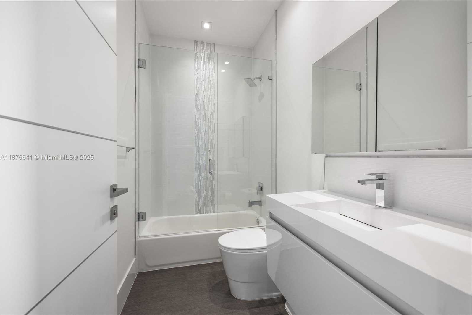 Small Image of 2321 TRAPP AVE, Coconut Grove Number 28