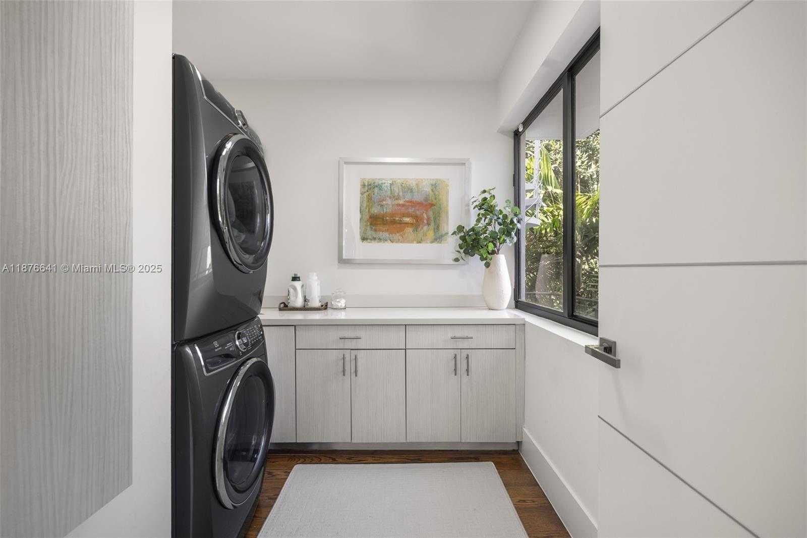 Small Image of 2321 TRAPP AVE, Coconut Grove Number 29