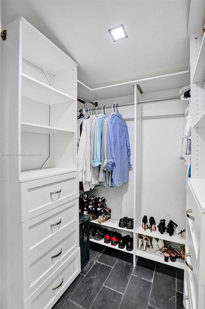 Small Image of 2713 COOLIDGE ST, Hollywood Number 18
