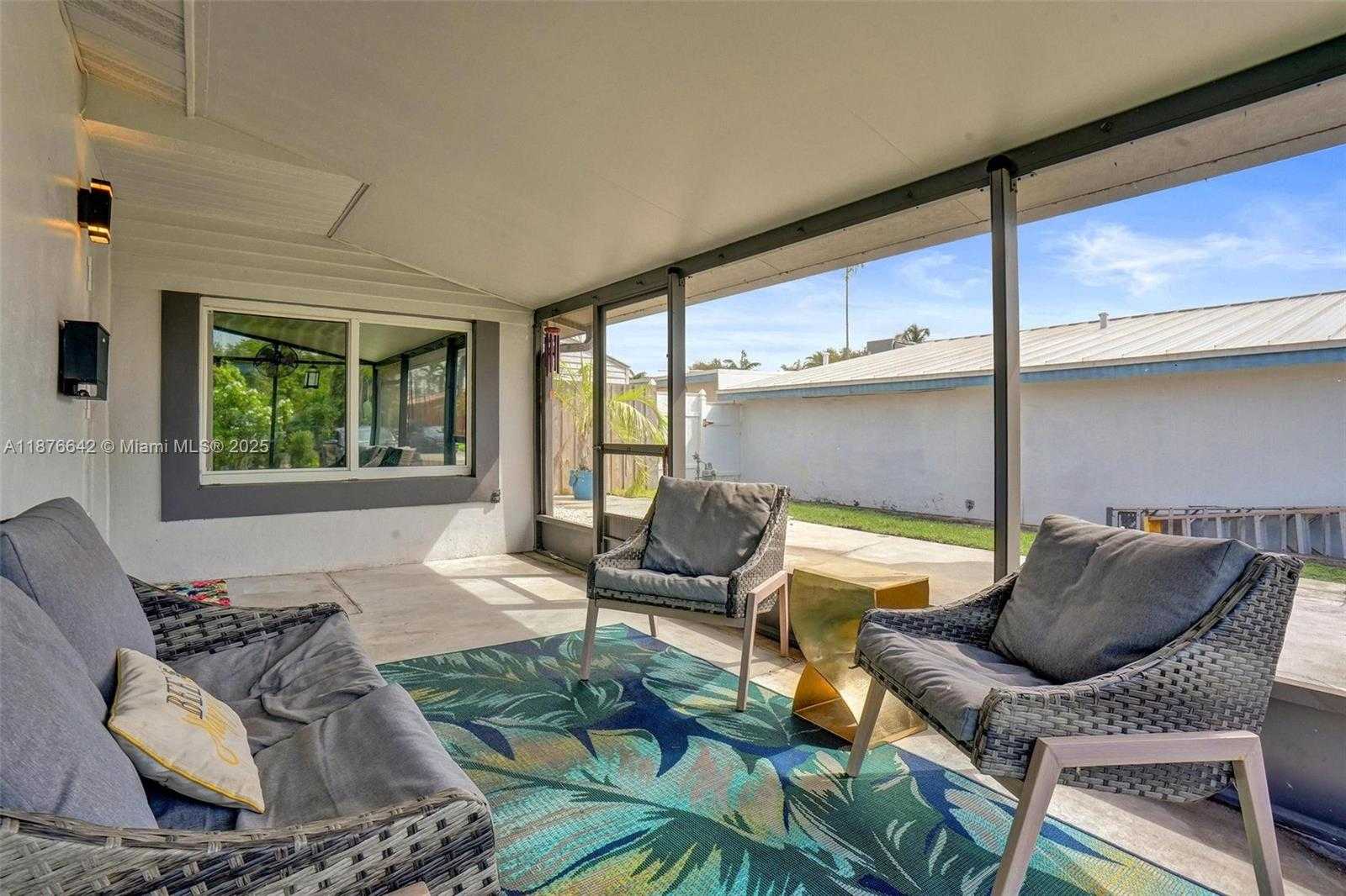 Small Image of 2713 COOLIDGE ST, Hollywood Number 21