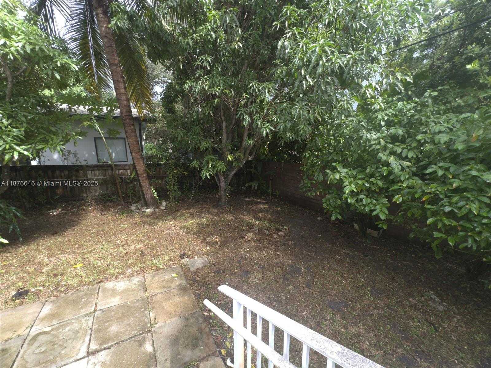 Small Image of 1042 NORTH EAST 95TH ST, Miami Shores Number 3