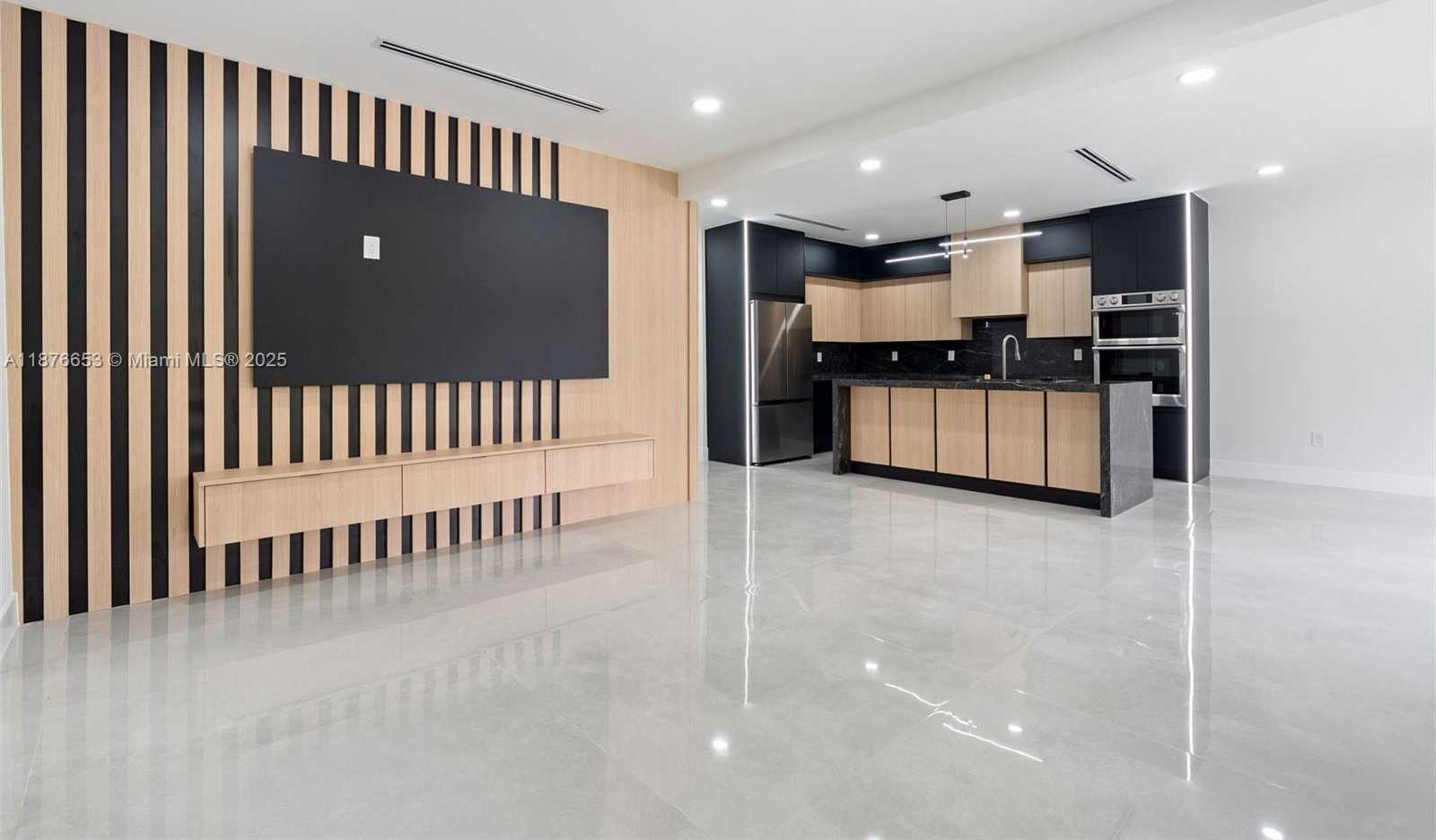 Small Image of 4800 SOUTH WEST 61ST AVE, Davie Number 15