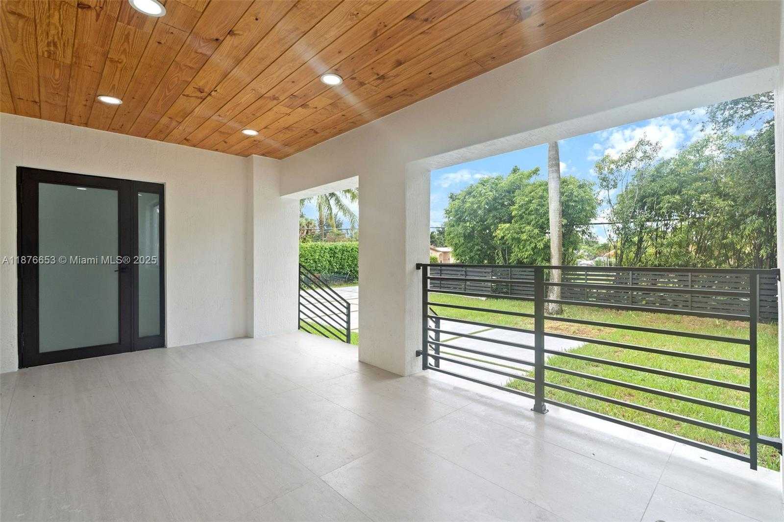 Small Image of 4800 SOUTH WEST 61ST AVE, Davie Number 6