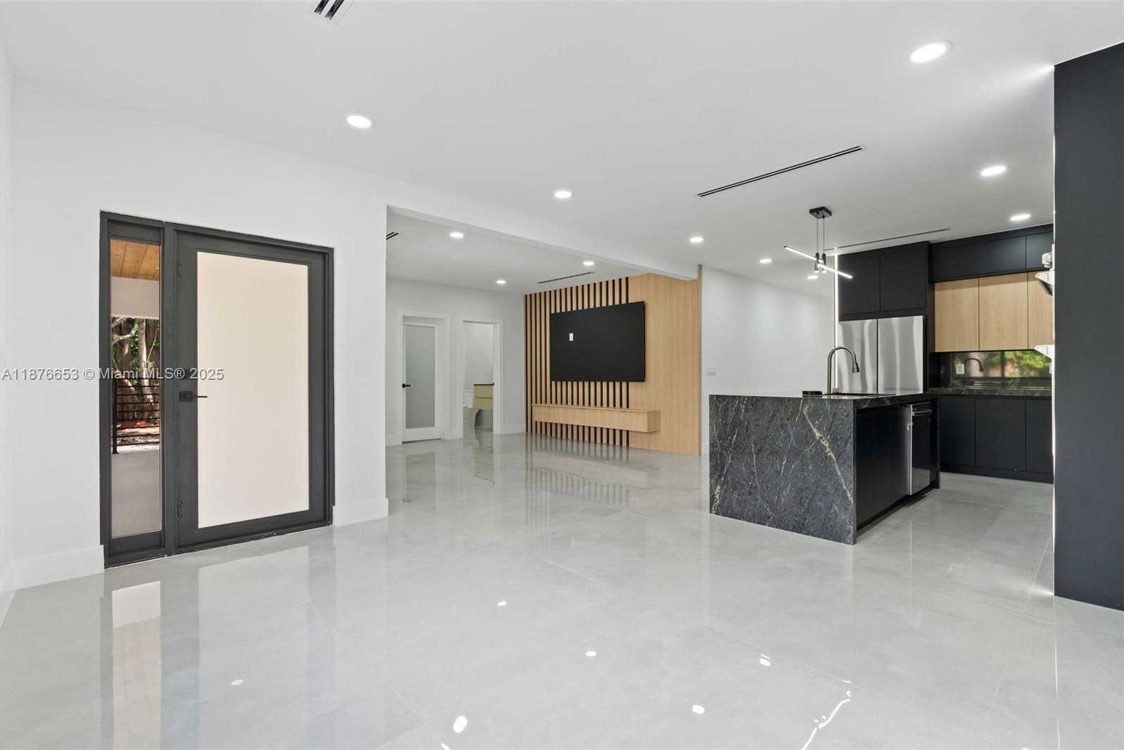 Small Image of 4800 SOUTH WEST 61ST AVE, Davie Number 7