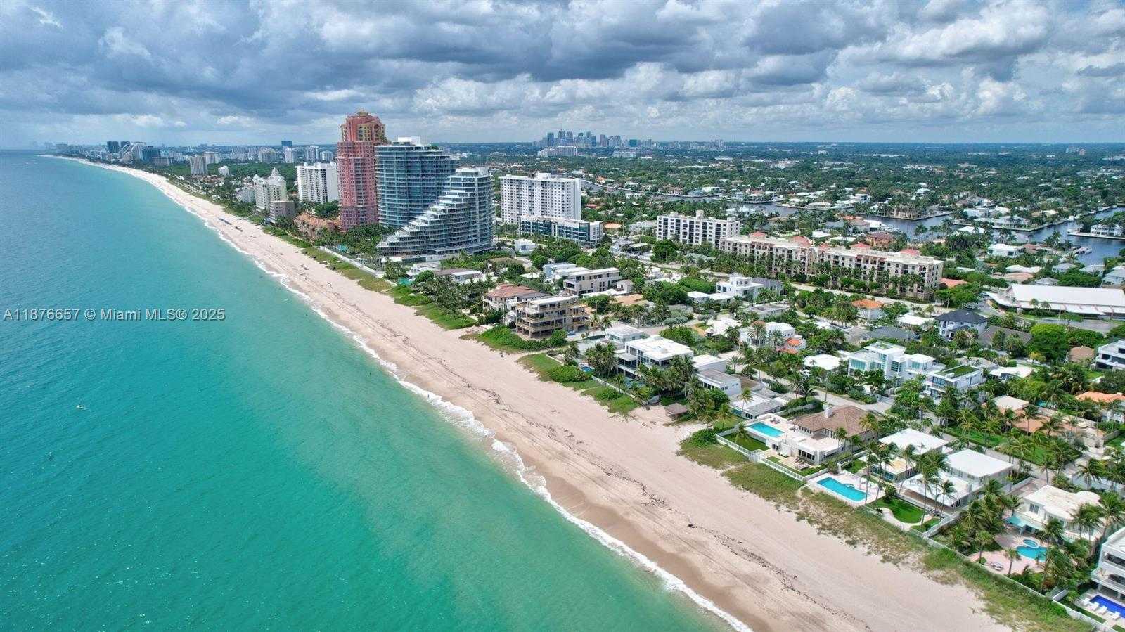 Small Image of 3008 CENTER AVE, Fort Lauderdale Number 13
