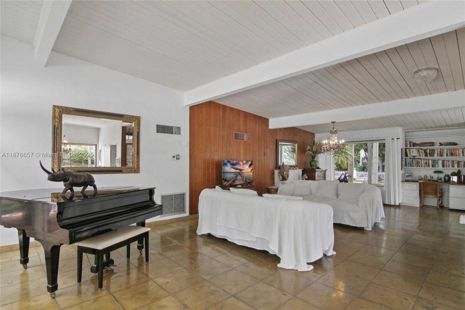 Small Image of 3008 CENTER AVE, Fort Lauderdale Number 25