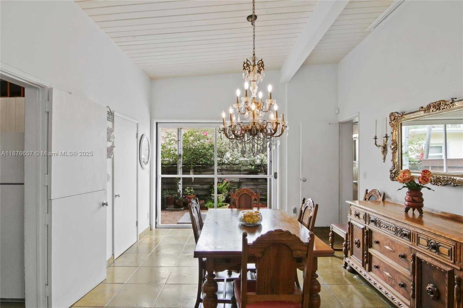 Small Image of 3008 CENTER AVE, Fort Lauderdale Number 28