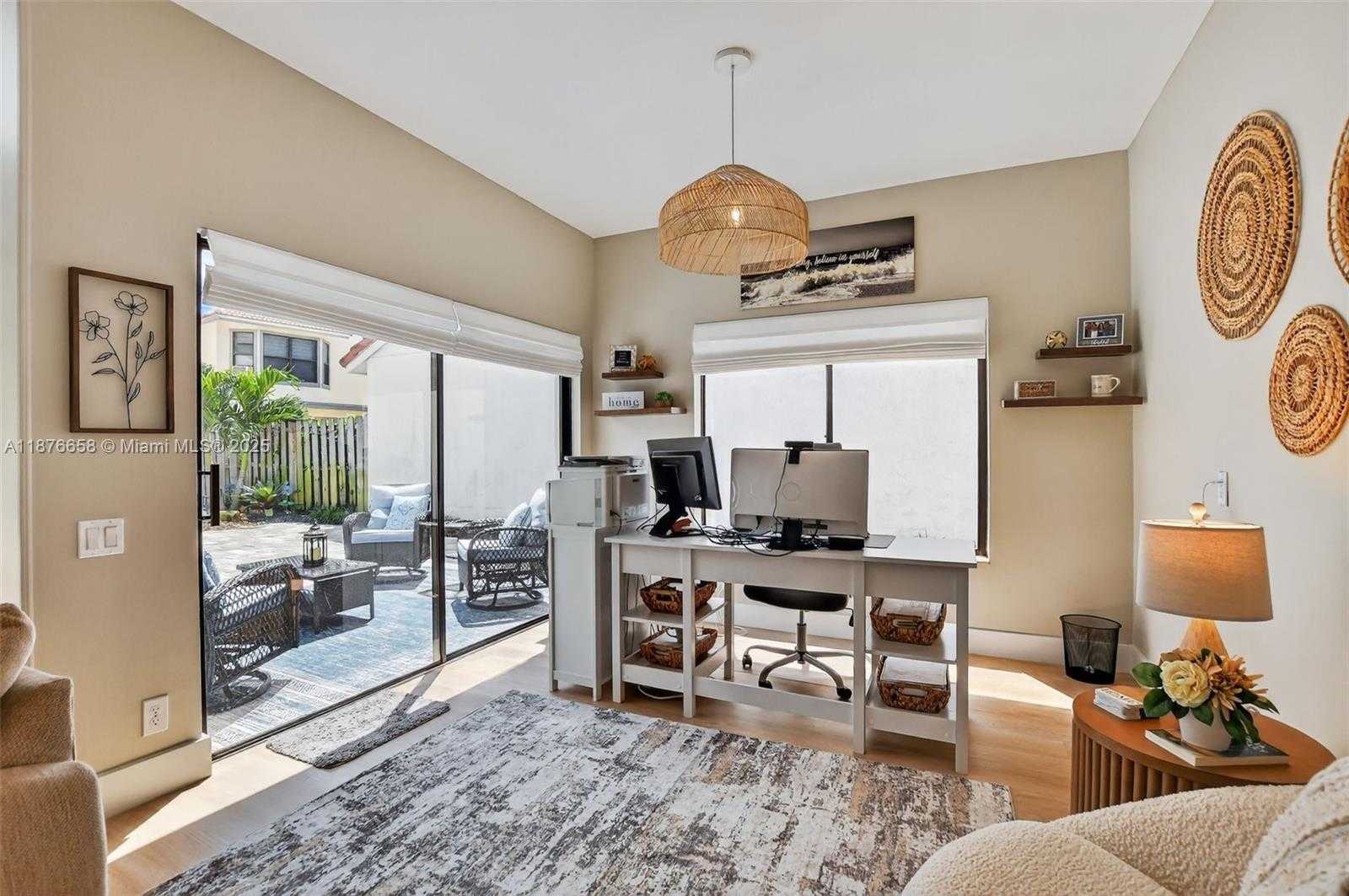 Small Image of 21707 CROMWELL CIR, Boca Raton Number 15