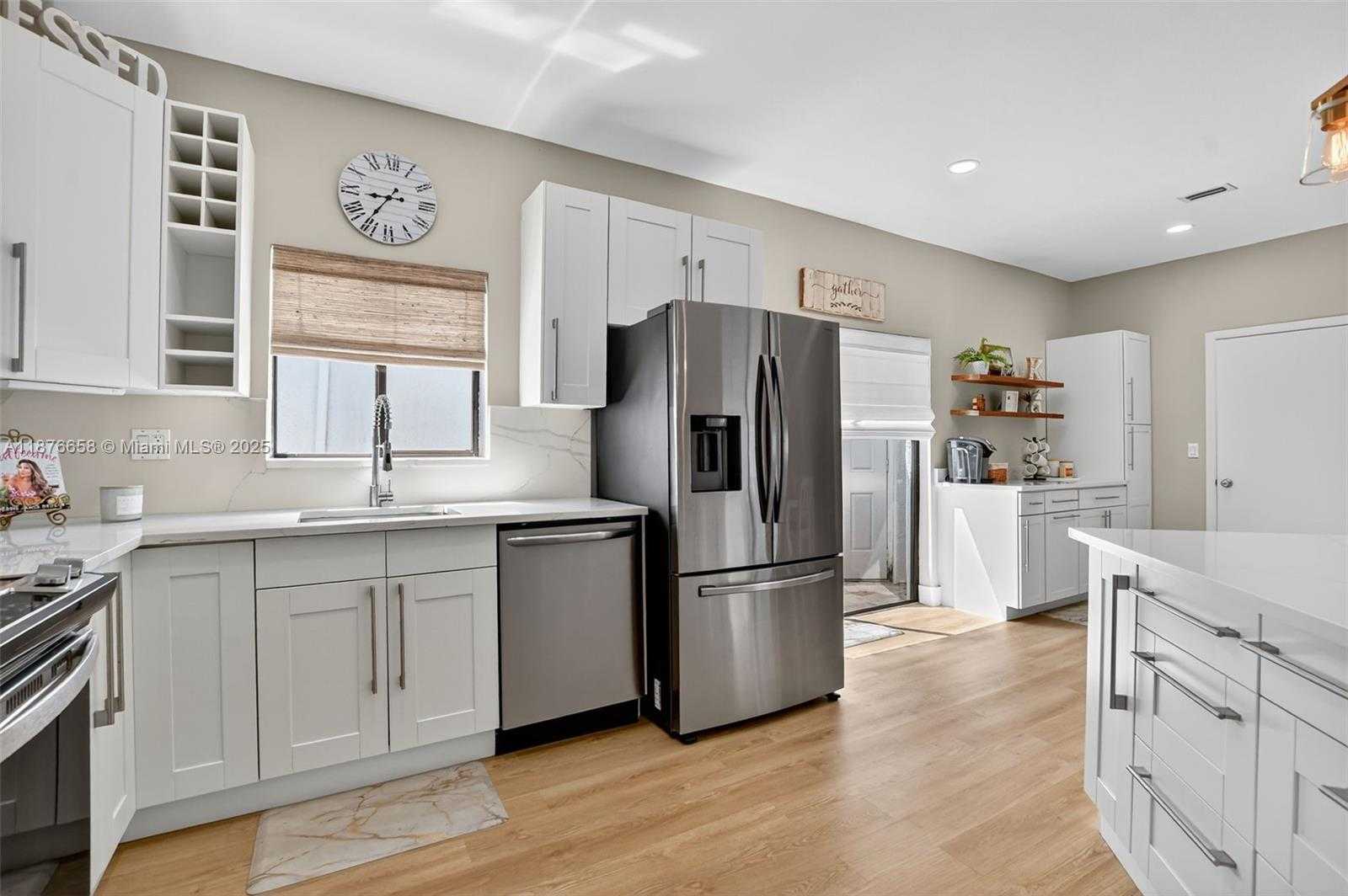 Small Image of 21707 CROMWELL CIR, Boca Raton Number 25