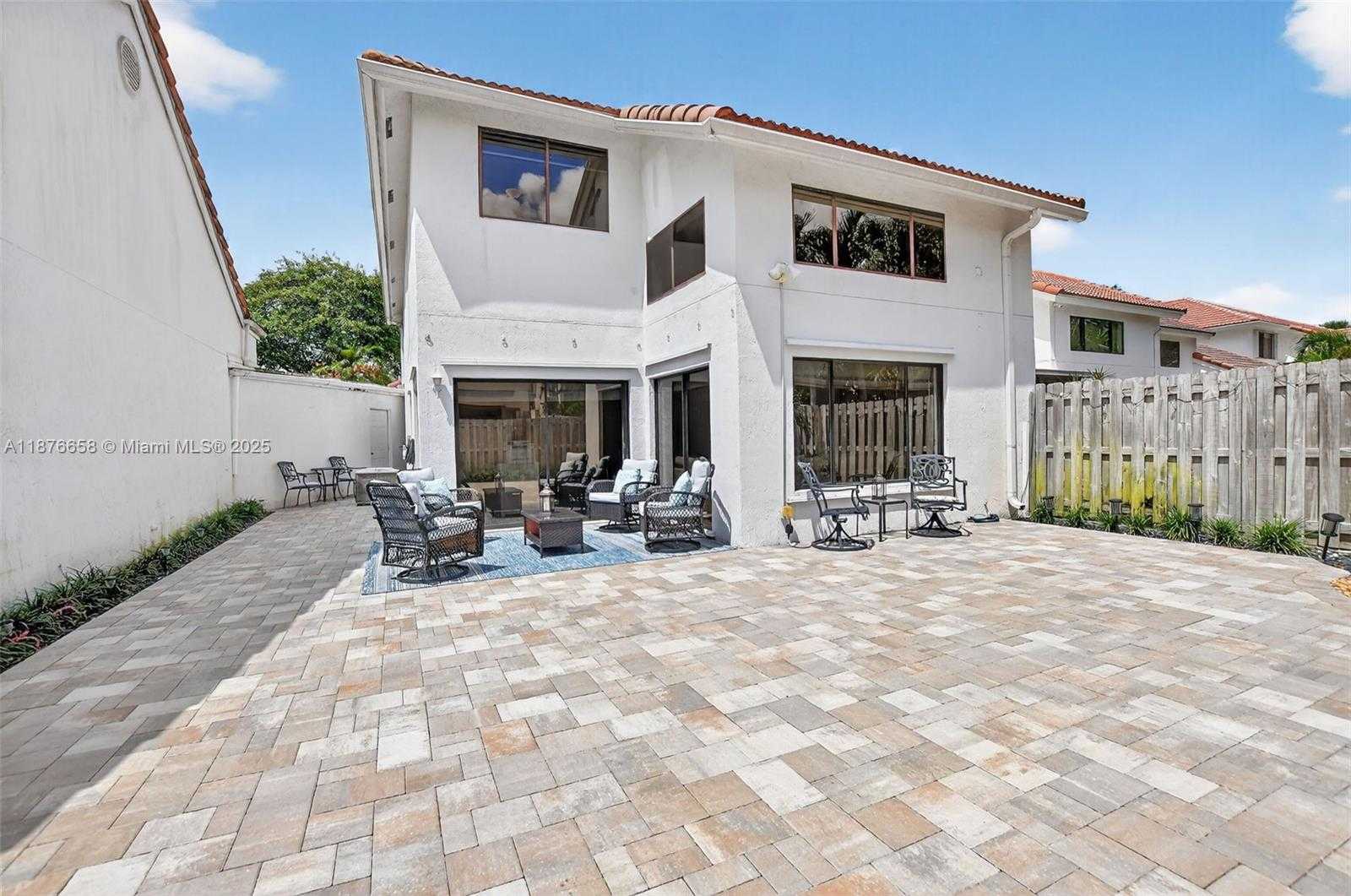 Small Image of 21707 CROMWELL CIR, Boca Raton Number 30