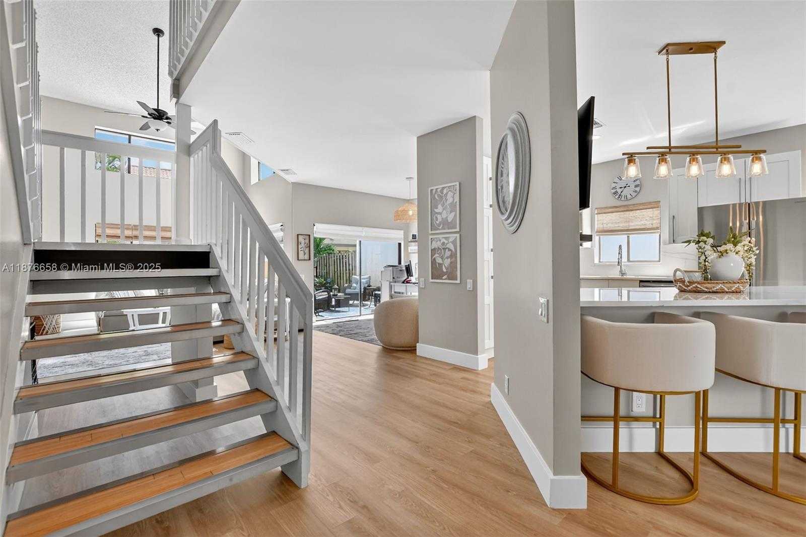 Small Image of 21707 CROMWELL CIR, Boca Raton Number 5