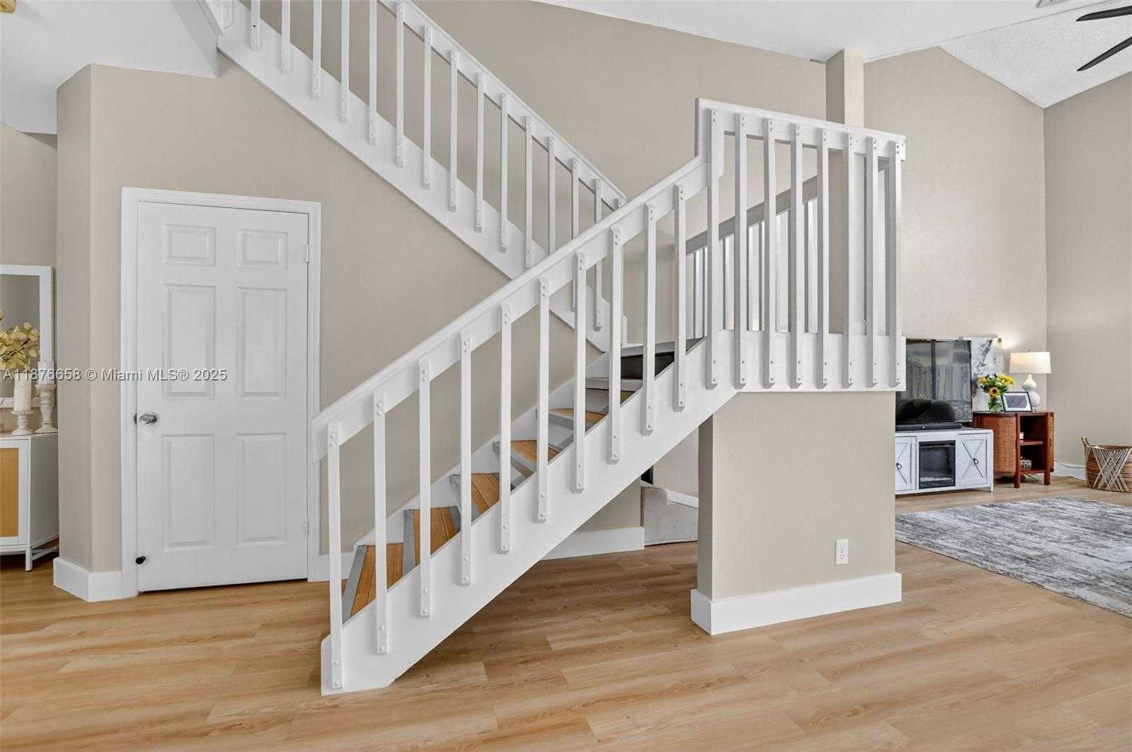 Small Image of 21707 CROMWELL CIR, Boca Raton Number 6
