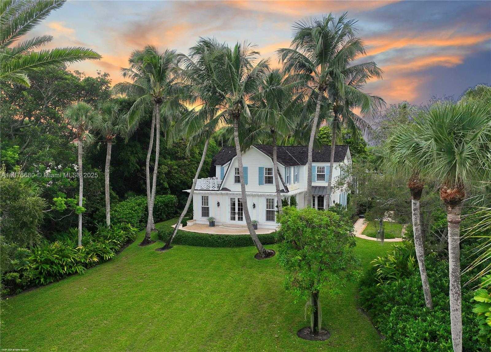 Small Image of 116 GOMEZ RD, Jupiter Island Number 3