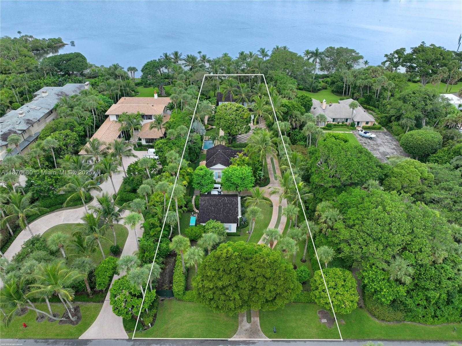 Small Image of 116 GOMEZ RD, Jupiter Island Number 6