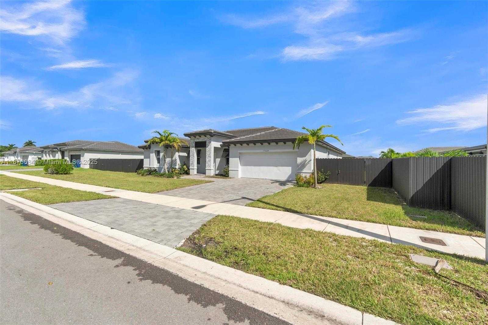 Small Image of 17029 SOUTH WEST 292ND ST, Homestead Number 5