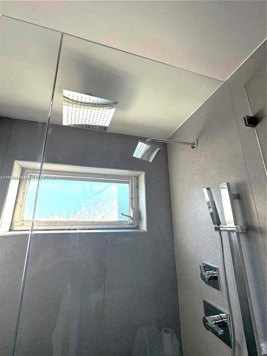 Small Image of 110 NORTH WEST 120 TER, North Miami Number 7