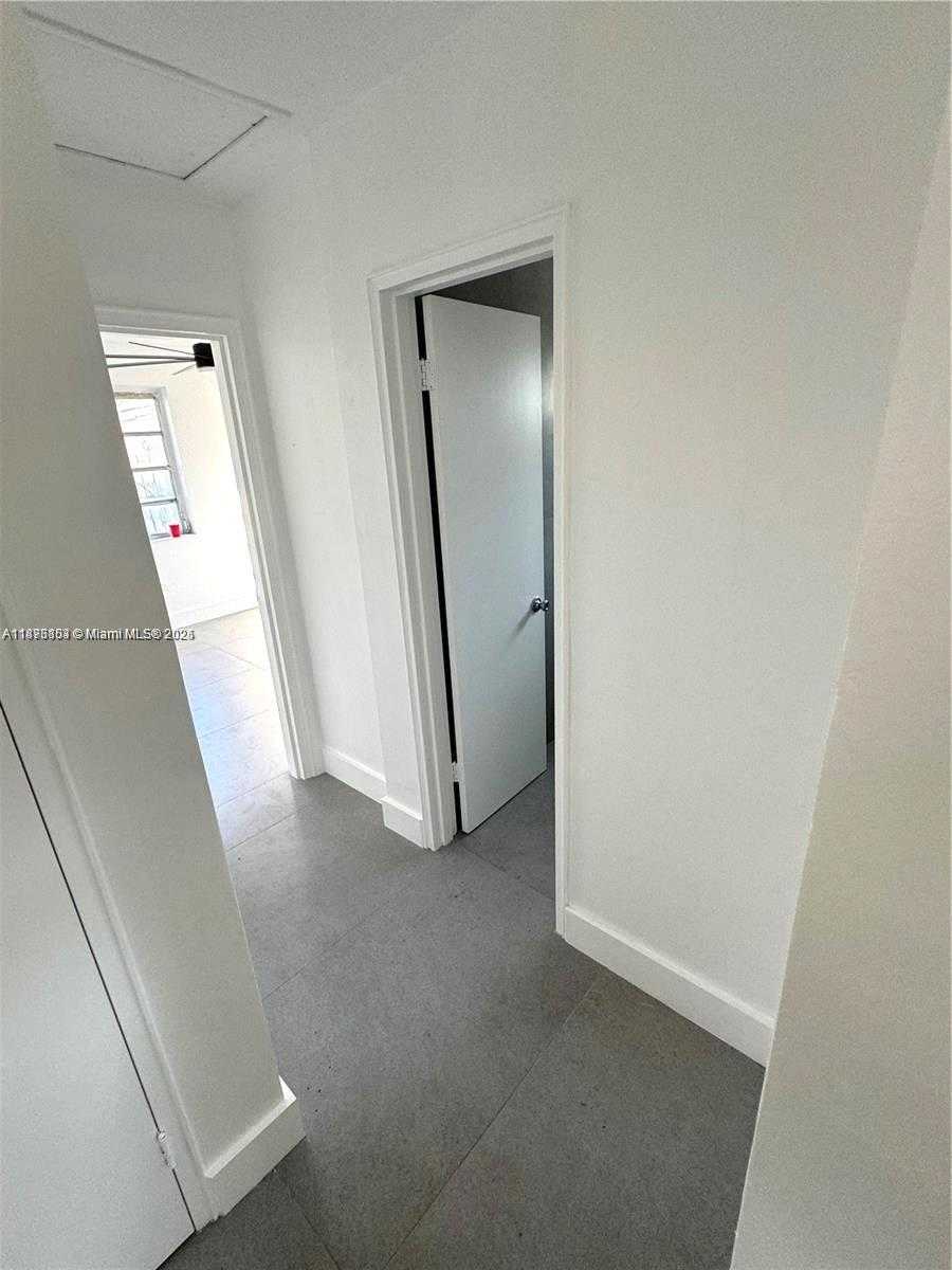 Small Image of 110 NORTH WEST 120 TER, North Miami Number 8