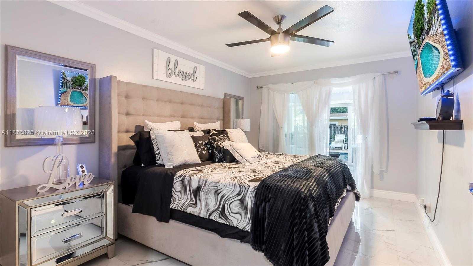 Small Image of North Lauderdale Number 25