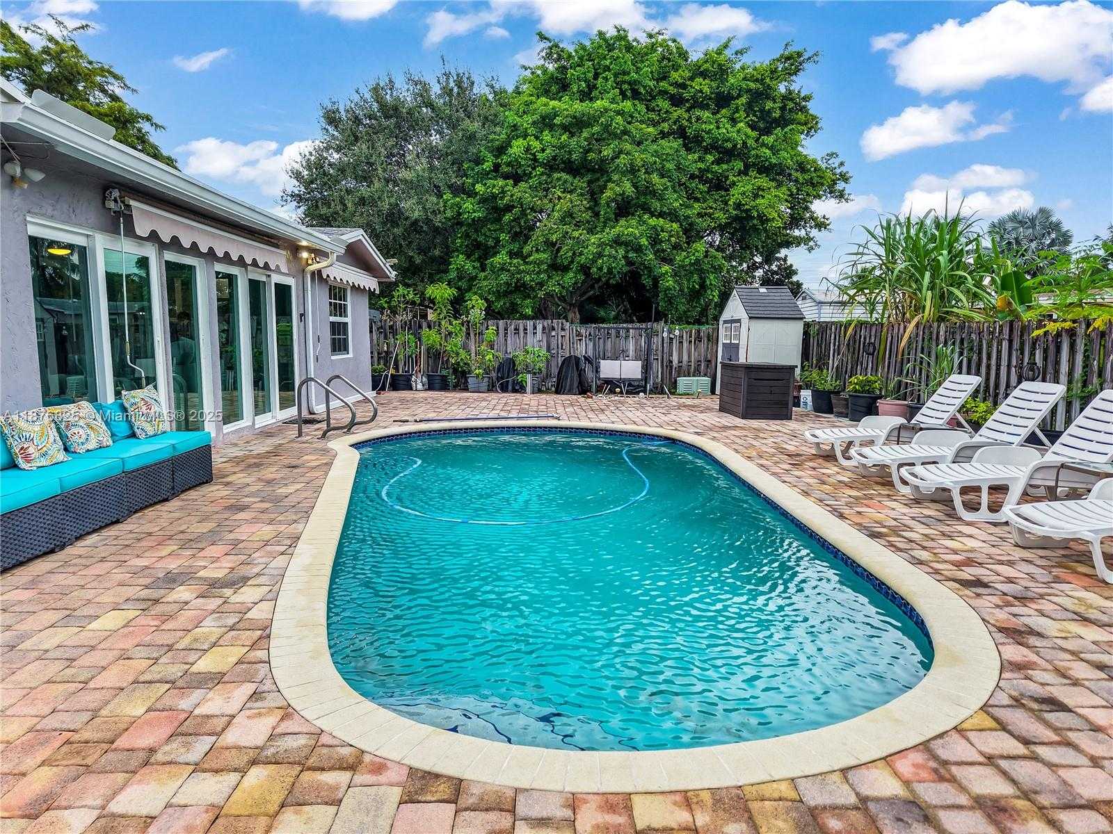 Small Image of North Lauderdale Number 6