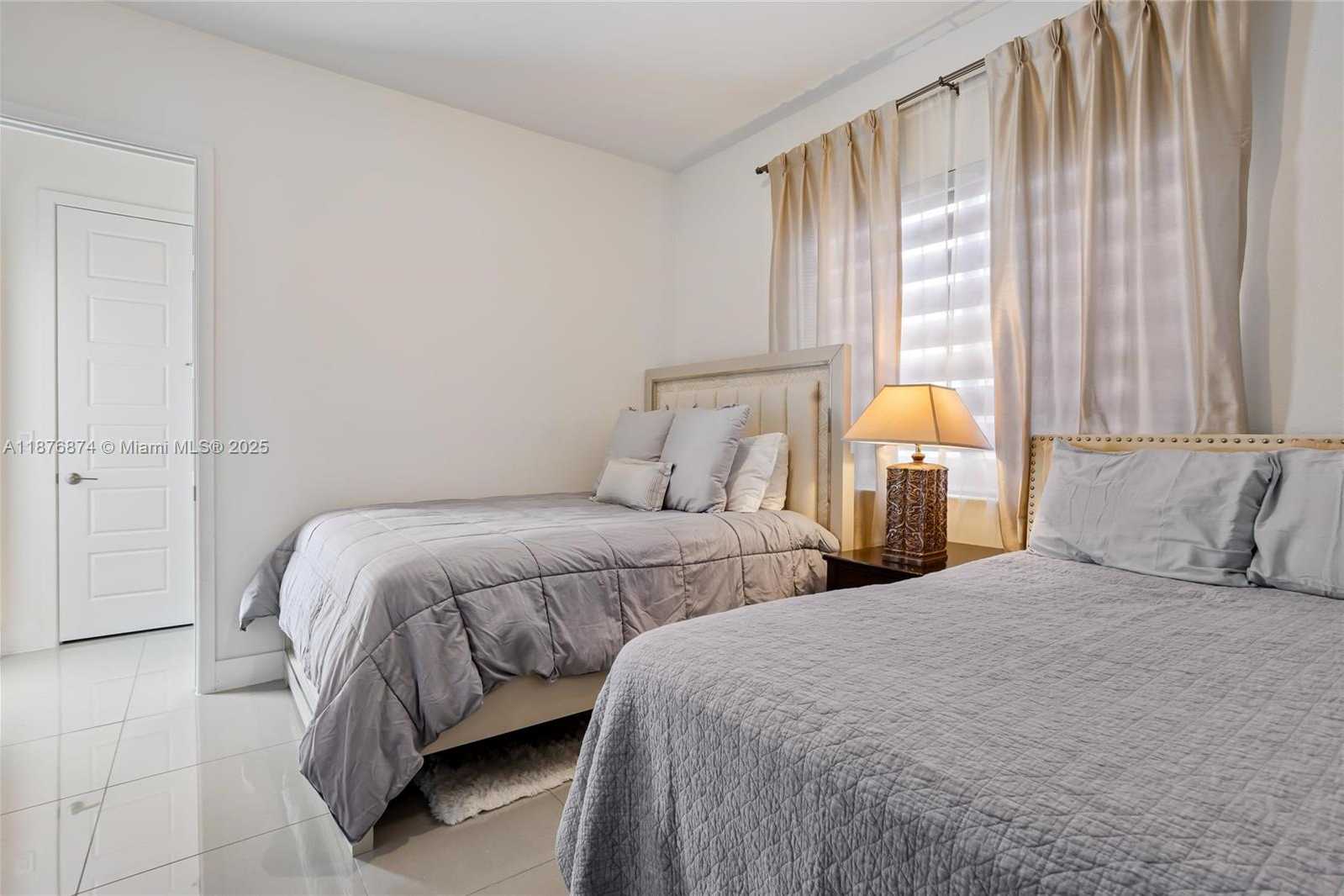 Small Image of 10470 SOUTH LAGO VISTA CIR, Parkland Number 15