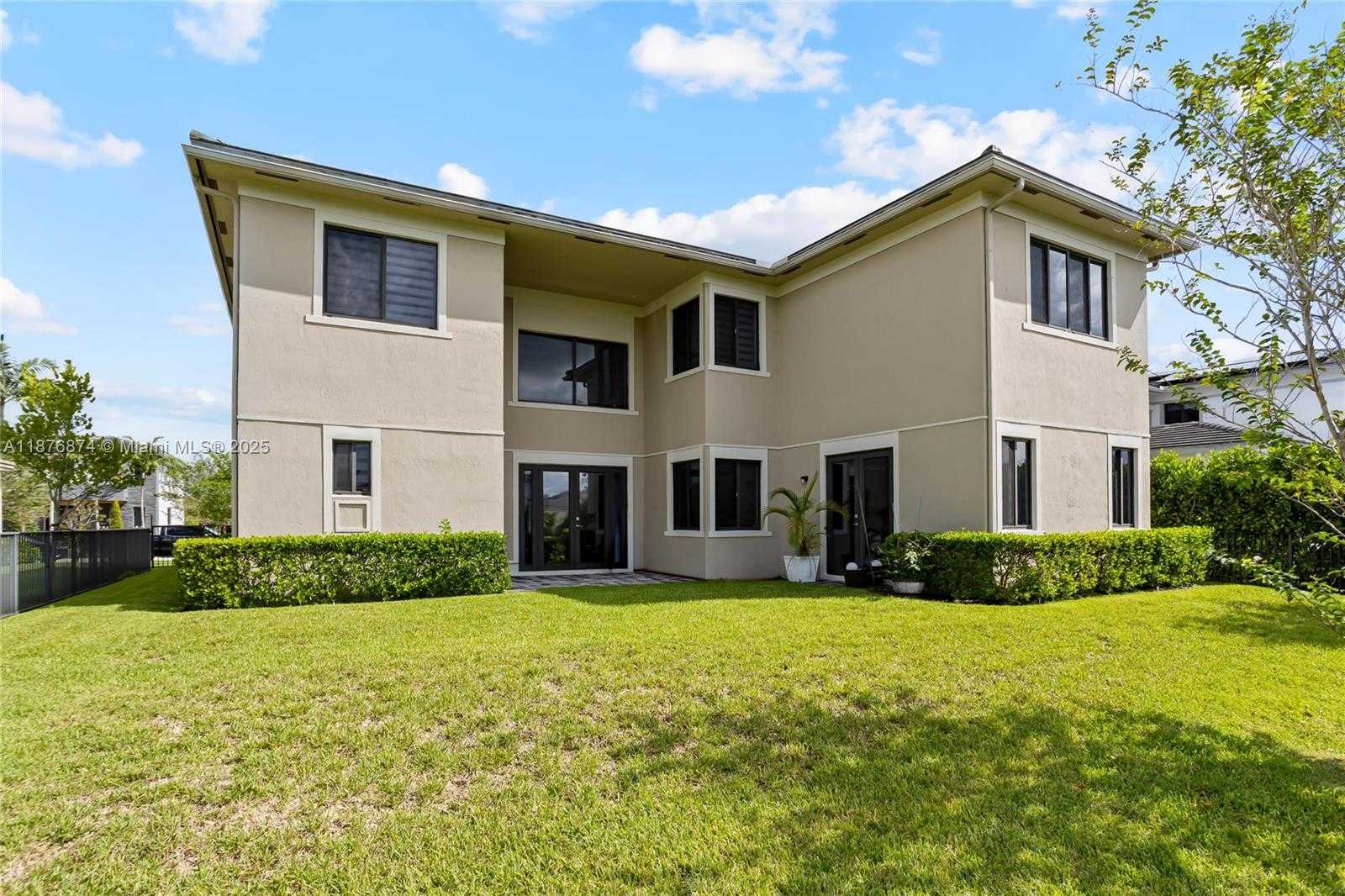 Small Image of 10470 SOUTH LAGO VISTA CIR, Parkland Number 32