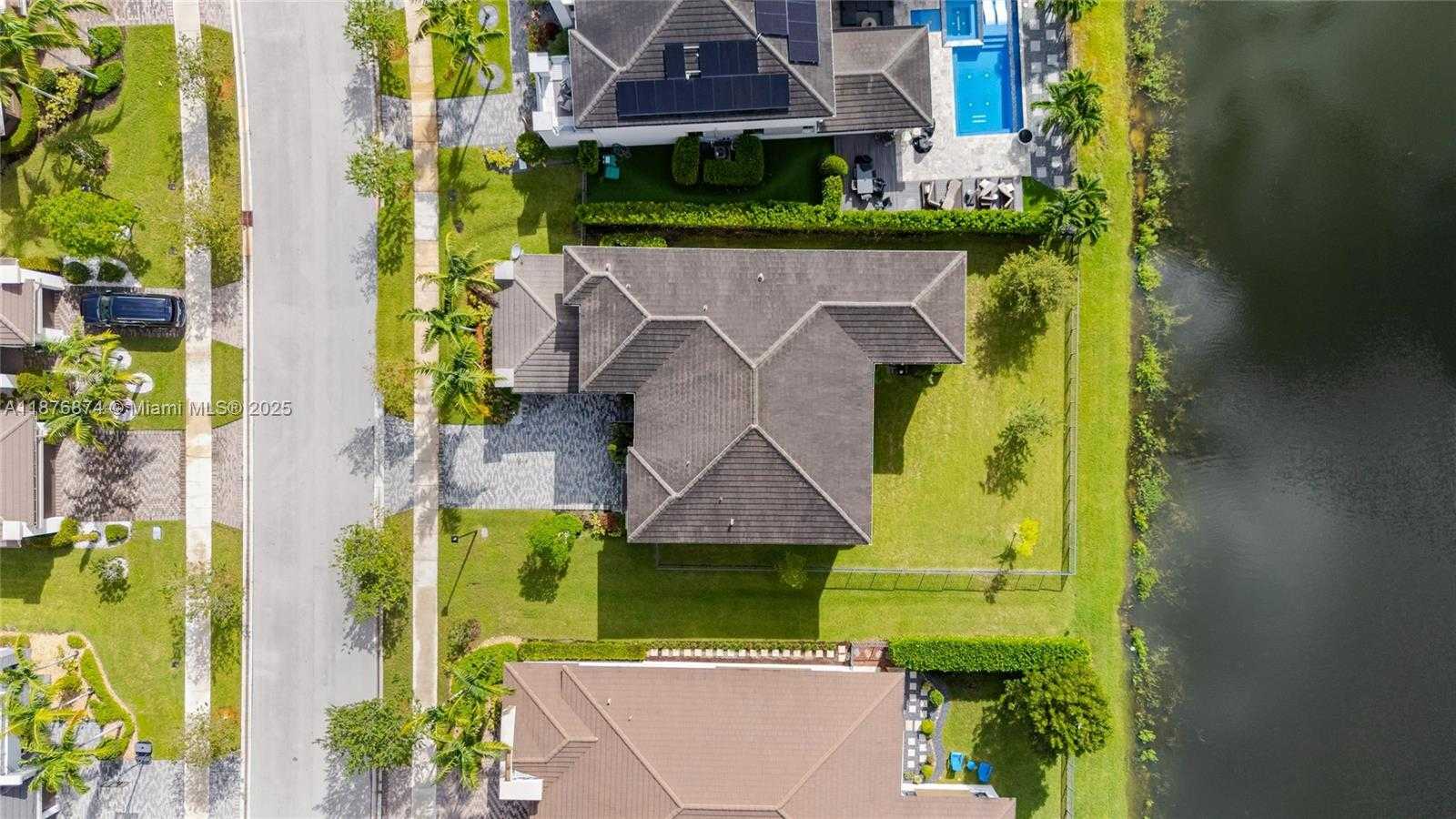 Small Image of 10470 SOUTH LAGO VISTA CIR, Parkland Number 36