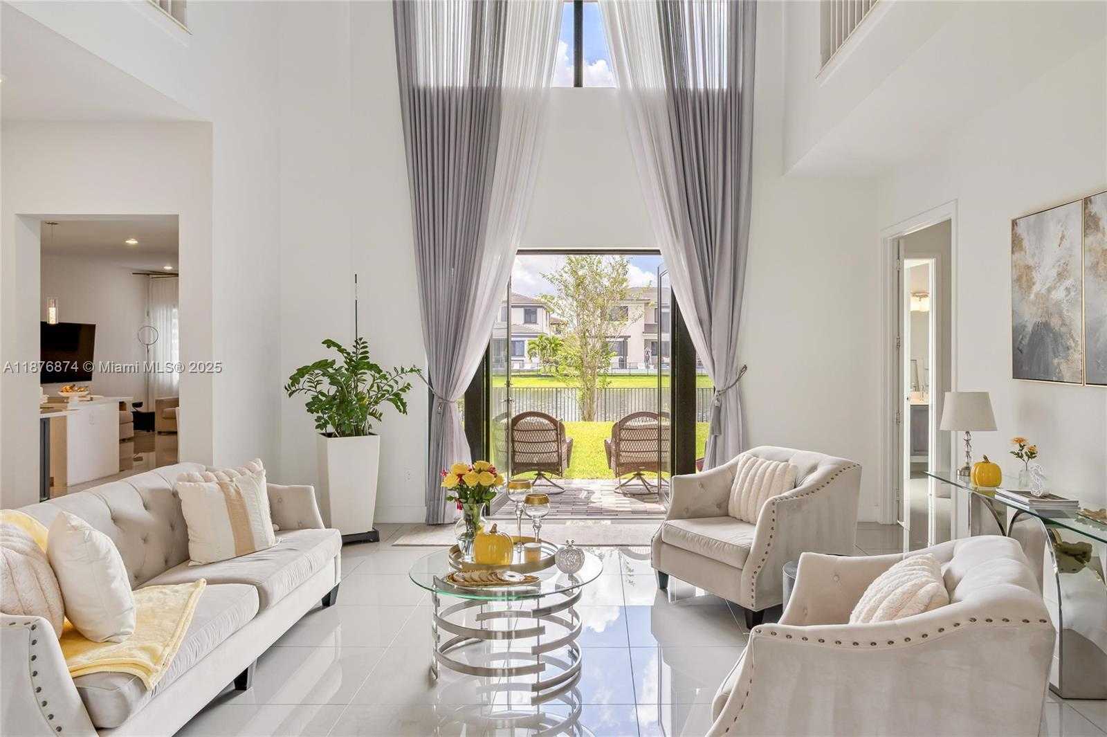 Small Image of 10470 SOUTH LAGO VISTA CIR, Parkland Number 4