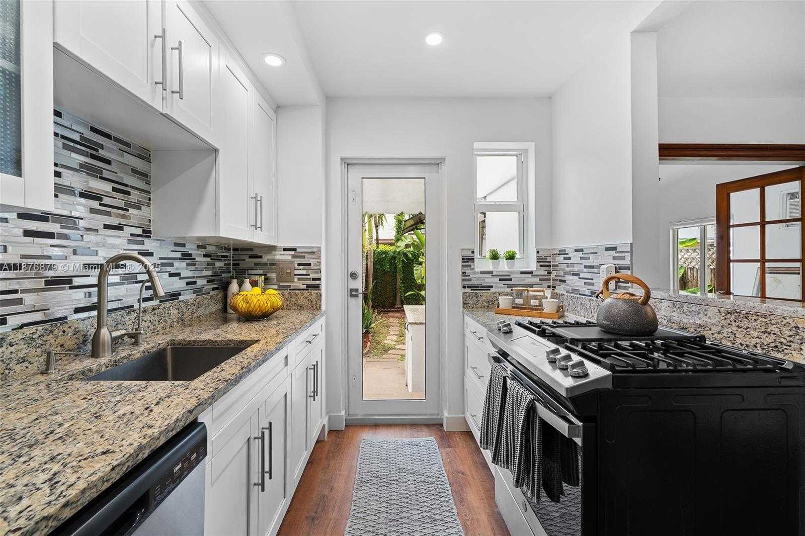 Small Image of 642 86TH ST, Miami Beach Number 6