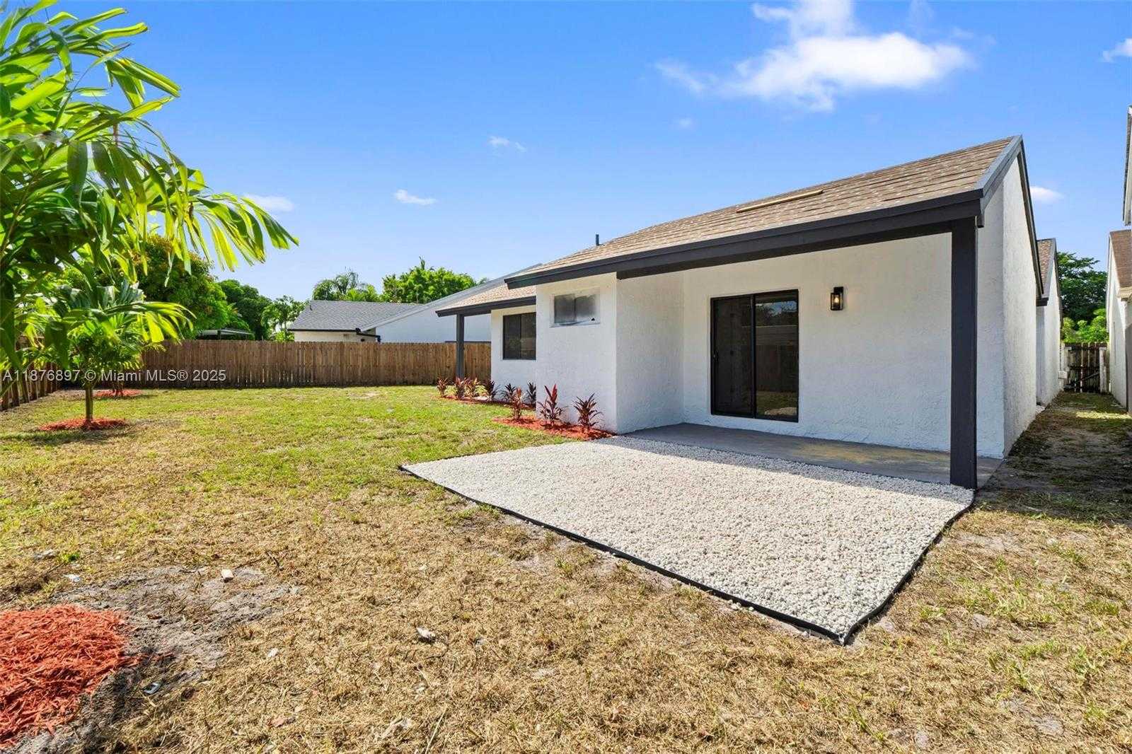 Small Image of 1701 SOUTH WEST 86TH TER, Miramar Number 41