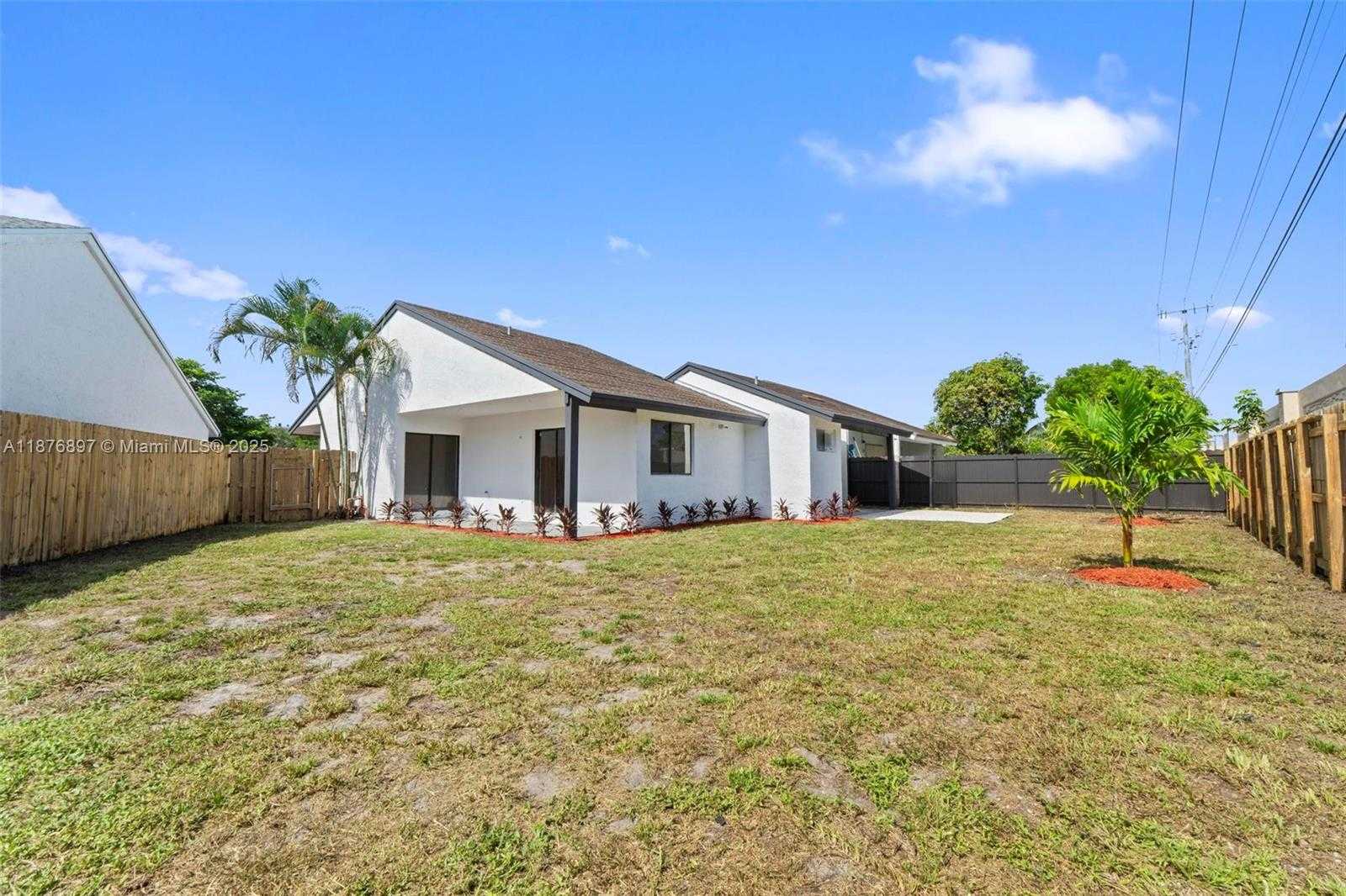 Small Image of 1701 SOUTH WEST 86TH TER, Miramar Number 49