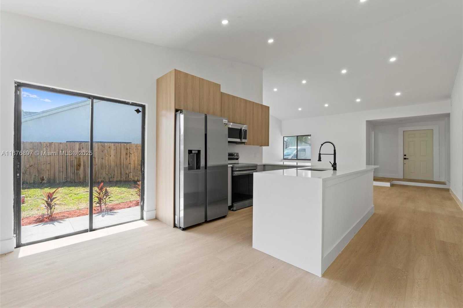 Small Image of 1701 SOUTH WEST 86TH TER, Miramar Number 6