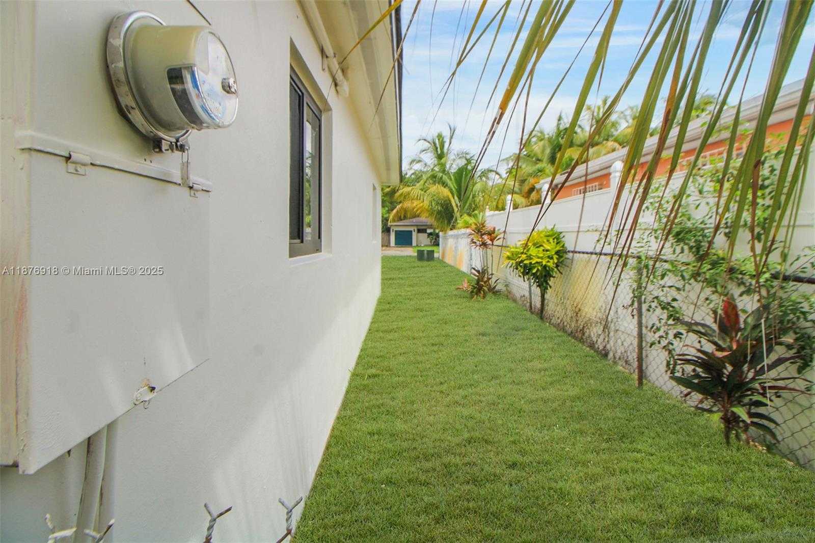 Small Image of 630 NORTH EAST 143RD ST, North Miami Number 15