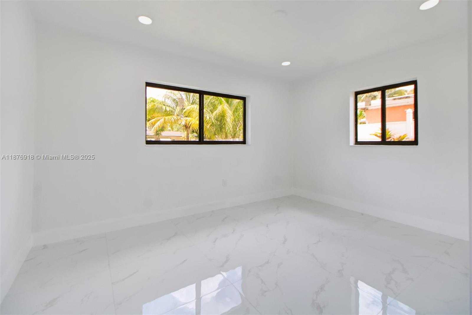 Small Image of 630 NORTH EAST 143RD ST, North Miami Number 27