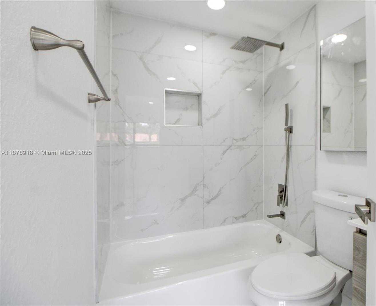 Small Image of 630 NORTH EAST 143RD ST, North Miami Number 28