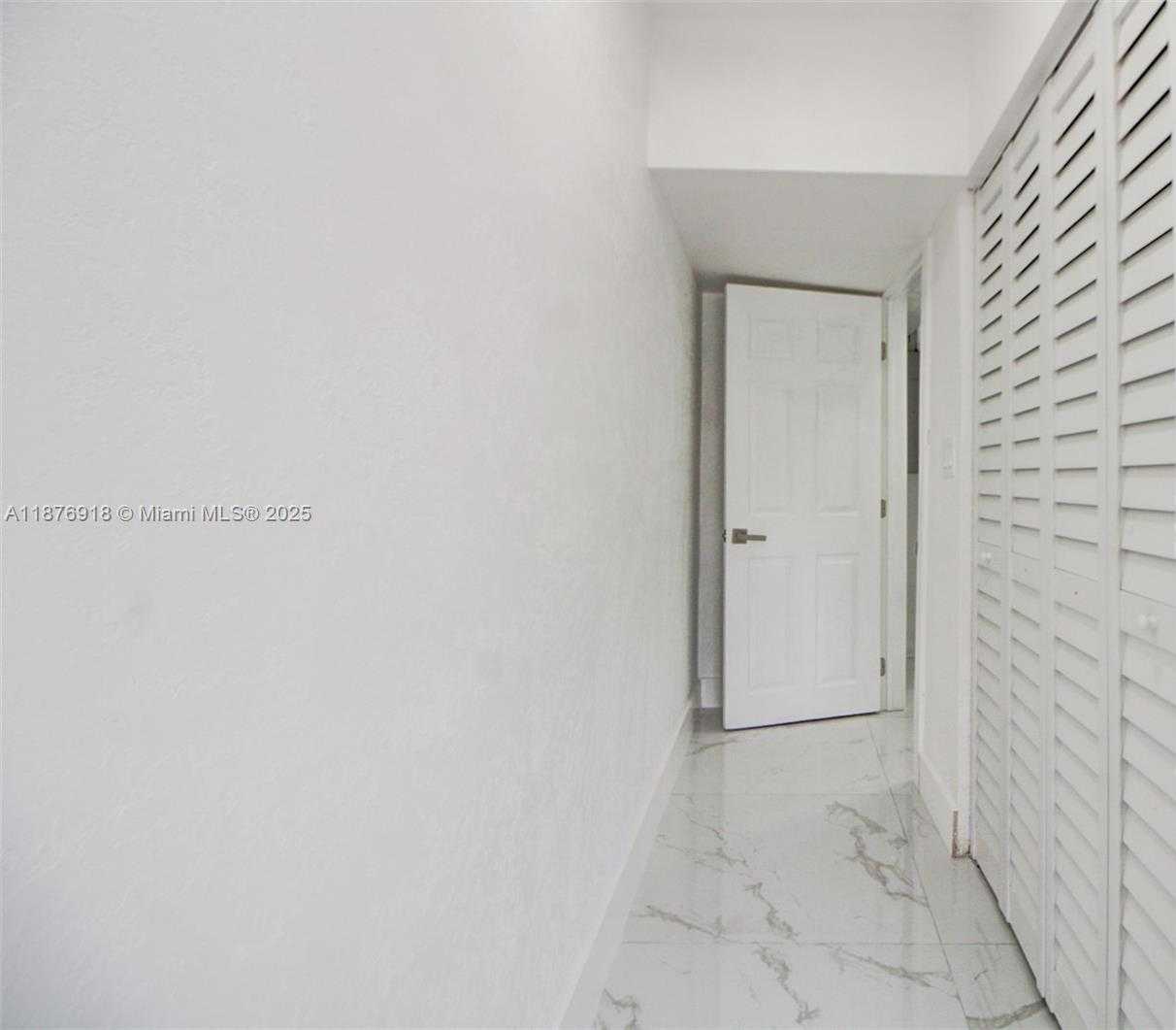 Small Image of 630 NORTH EAST 143RD ST, North Miami Number 29
